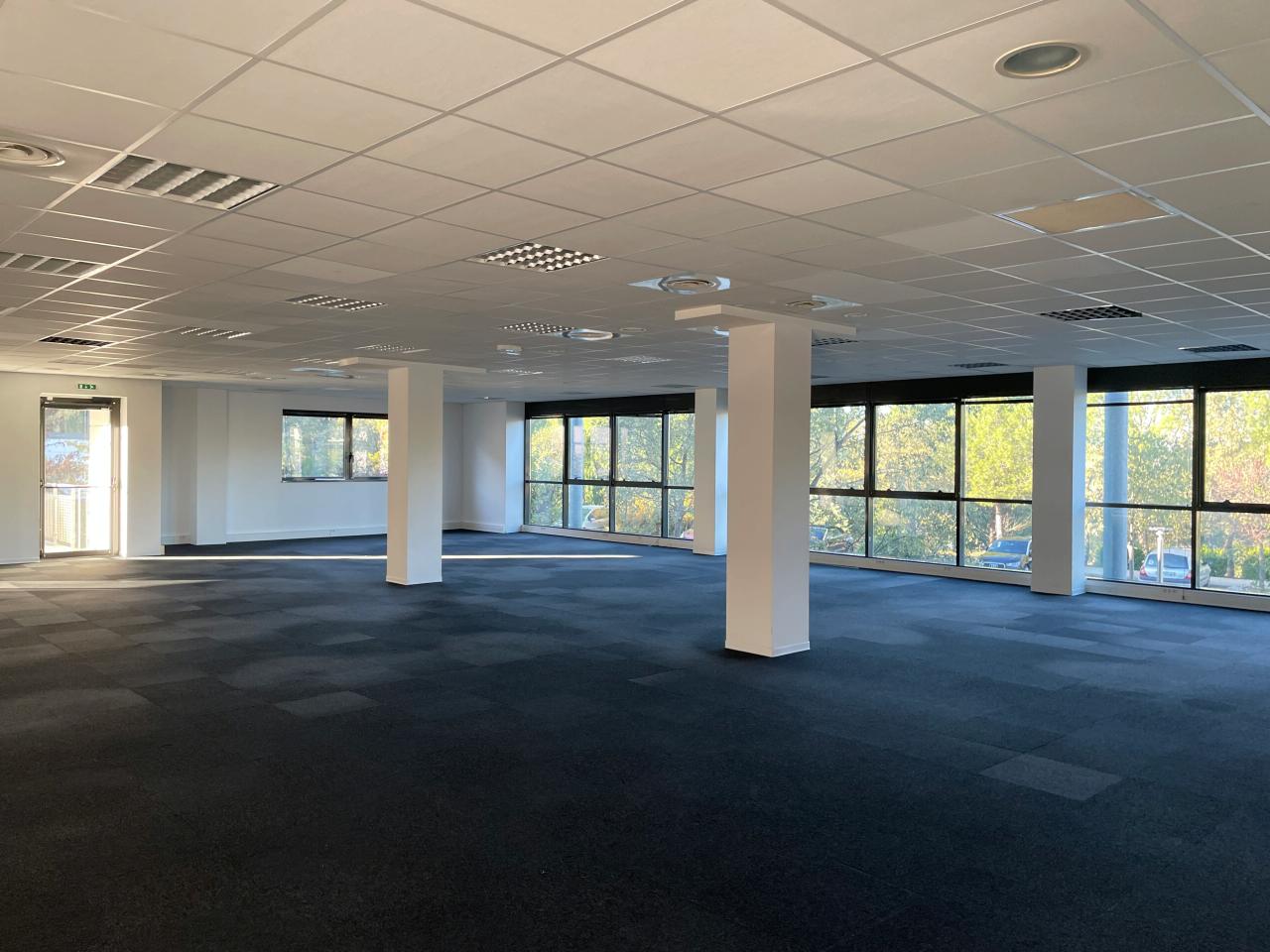 Bureau Aix-en-Provence 5845m² Location bureau Aix-en-Provence Bouches-du-Rhône OLBUR2115059 11